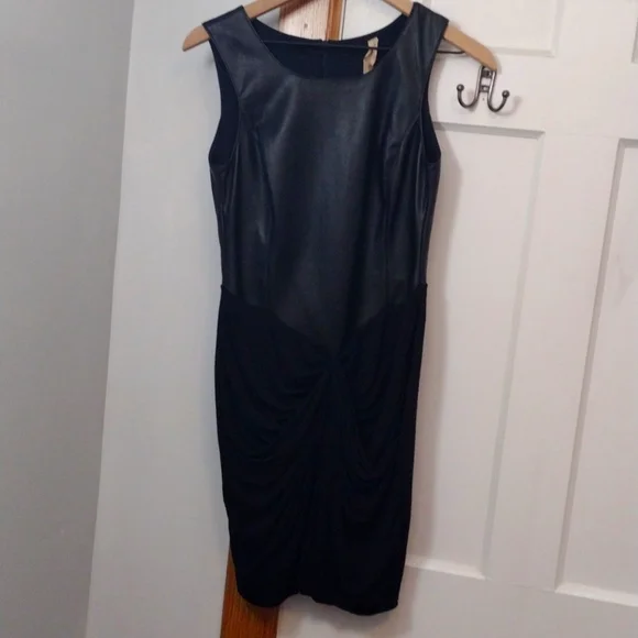 Little Black Dress Size 4 Revolve Vegan Leather Bailey 44 - Picture 3 of 15